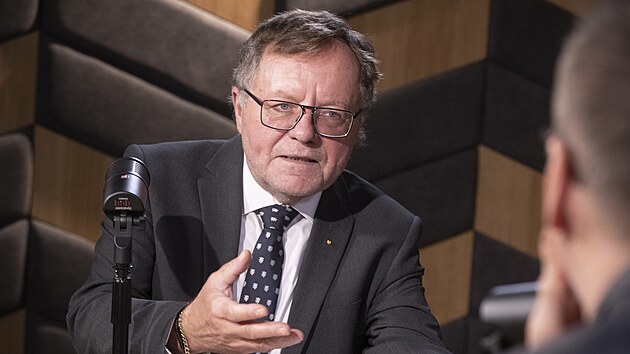 Hostem po�adu Rozst�el je Miloslav Kala, prezident NK�.