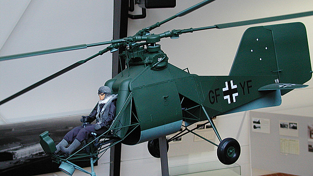 Model vrtuln�ku Flettner Fl 282 Kolibri, vystaven v muzeu Aeronauticum (Deutsches Luftschiff- und Marinefliegermuseum), Nordholz