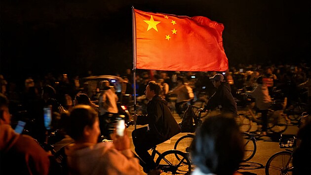 ��nsk� policie zas�hla proti no�n�m cyklist�m jezd�c�m si pro knedl��ky. (9. listopadu 2024)