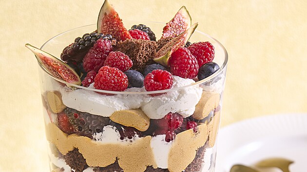 Trifle s okoládou a slaným karamelem