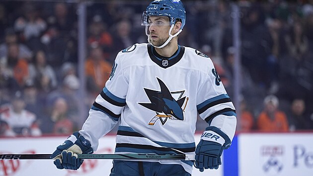 Jan Rutta ze San Jose v z�pase s Philadelphi�,