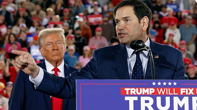 Donald Trump a Marco Rubio na m�tinku v Severn� Karol�n� (4. listopadu 2024)