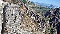 Takové terasy neuvidíte ani v Peru nebo v namibijských dolech.