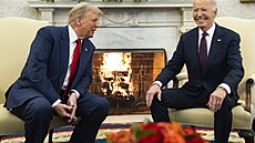 Prezident Joe Biden se setkává s nově zvoleným prezidentem Donaldem Trumpem v...