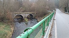 V kamenném silni�ním most� mezi Utínem a St�íbrnými Horami, který není...