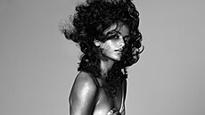 Mezi psobivé fotografie kalendáe Pirelli pro rok 2025 patí snímky Simone...