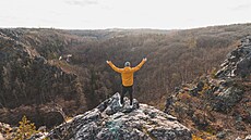 Divoká �árka je oblíbené místo pro p�í i cyklistické výlety.