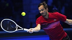 Daniil Medv�d�v v utkání základní skupiny Turnaje mistr�.