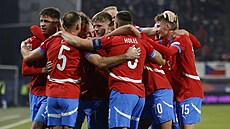 etí fotbalisté slaví gól v zápase Ligy národ proti Gruzii.