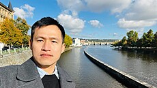 Prodemokratický aktivista Nguyen Tien Trung na náv�t�v� v Praze (16. listopadu...