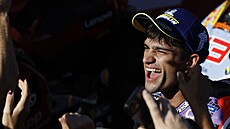 Jorge Martín slaví titul mistra svta v MotoGP.