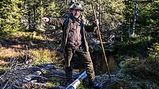 Václav Jansa ze Správy Krkonoského národního parku ukazuje obnovené mokady v...