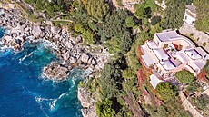 Vila byla postavená v roce 1963 na soukromém a klidném míst�.