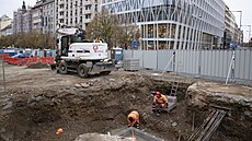 Kv�li stavb� tramvajových kolejí na Václavském nám�stí se bourá a staví ve...