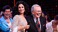 Slavné nahé �aty se objevily v muzikálu The Cher Show na Broadwayi. Na snímku...