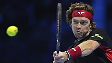 Andrej Rubljov b�hem zápasu na Turnaji mistr�