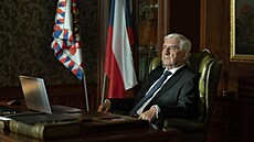 Miroslav Donutil jako prezident v minisérii Moloch