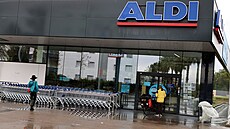 Jih �pan�lska po ni�ivých záplavách z konce �íjna, které  si vy�ádaly p�es 220...