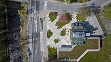 Rekonstrukce vily v Ro�nov� pod Radho�t�m, v ní� sídlí m�stská knihovna, a...