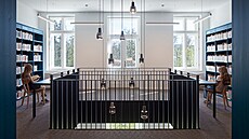 Rekonstrukce vily v Ro�nov� pod Radho�t�m, v ní� sídlí m�stská knihovna, a...