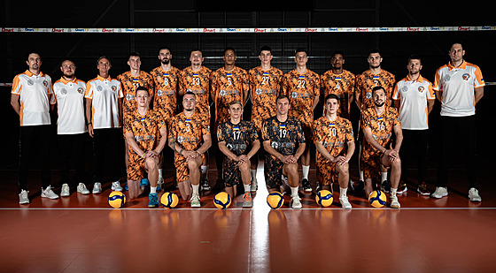 Hrá�i ukrajinského volejbalového klubu Re�tylivka na spole�ném snímku.  Ruslan...