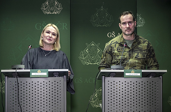 Na zahájení velitelského shromá�d�ní ná�elníka Generálního �tábu A�R promluvila...