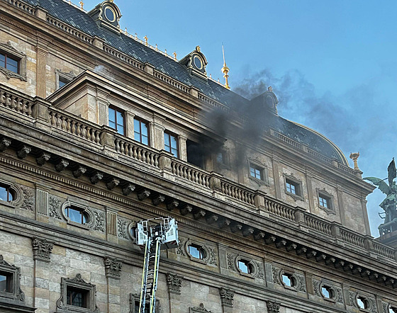 Po�ár v budov� Národního divadla v Praze (26. listopadu 2024)