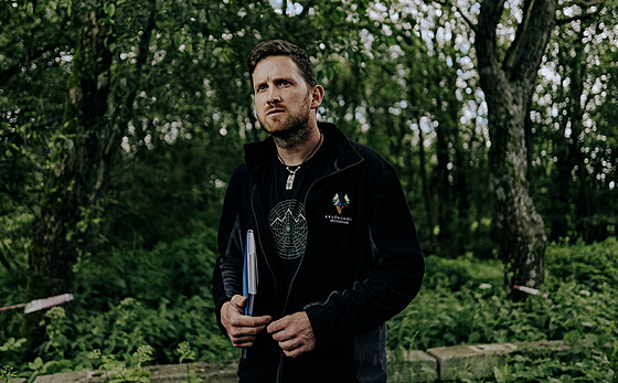 Spisovatel tpán Javrek vydal tetí díl Sudetského domu. Je posledním.