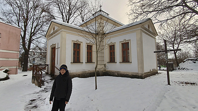 Kaple Pový�ení svatého K�í�e je ukrytá v areálu havlí�kobrodské nemocnice....