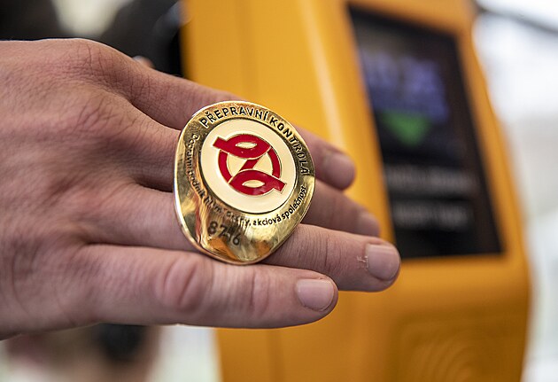 Vyzpovídali jsme ti kontrolory pepravní kázn. V textu najdete autenticky...