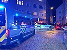 Policie, zchrani a hasii zasahuj v ulici Opatovsk u niku plynu. (21....