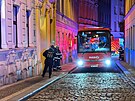 V centru Prahy unikl plyn. Evakuan autobusy odvej destky lid. (21....