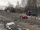 Peloka silnice I/37 zaala na jinm okraji ru vznikat v kvtnu, te ped...