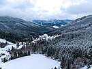 Pohled na zasnené Jeseníky u Louné nad Desnou.