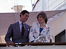Princ Charles a princezna Diana si na palub� Britannie v roce 1981 u�ili...
