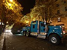 Na Staromstsk nmst v Praze dorazil v noci vnon strom. (26. listopadu...