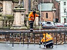 emeslnci stav kolem marinskho sloupu na hradeckm Velkm nmst...