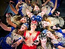 Tanen skupina Sahar se zamuje na orientln tance a folklor severn Afriky...
