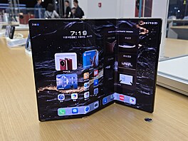 Huawei Mate XT