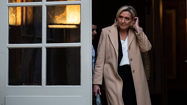 Marine Le Penov� po setk�n� s Michelem Barnierem (25. listopadu 2024)