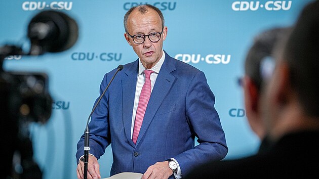 P�edseda K�es�anskodemokratick� unie (CDU) a jej� kandid�t na kancl��e Friedrich Merz (11. listopadu 2024)