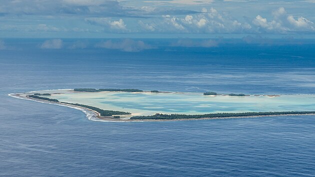Tuvalu je jednou z nejohro�en�j��ch zem� sv�ta. V�deck� studie nazna�uj�, �e do roku 2050 by mohly b�t rozs�hl� ��sti Tuvalu, v�etn� kl��ov� infrastruktury, pod vodou. (21. listopadu 2024)