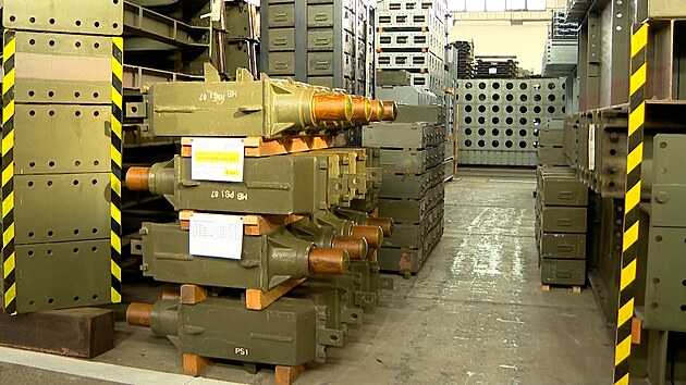 Sklad most, kolejnic a prac Sprvy sttnch hmotnch rezerv.