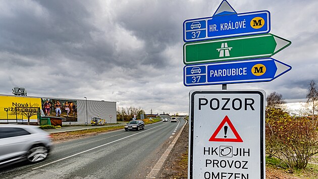V obchodn zn v Bezhrad je tm hotov silnin propojka. (20. listopadu 2024)