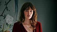 Klasický model z tkého sametu dolate doplky ve stejném romantickém stylu....