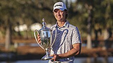 Americký golfista Maverick McNealy ovládl The RSM Classic v Sea Islandu o jednu...