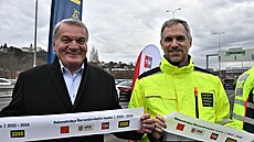 Pra�ský primátor Bohuslav Svoboda (vlevo) a nám�stek primátora Zden�k H�ib p�i...