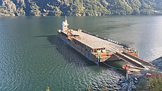 Ukládání vyt�ené horniny ve Fjordu u norské Oddy (22. listopadu 2024)