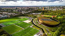 Letecký pohled na sportovní kampus Zuiderpark ve stejnojmenné rekrea�ní oblasti...