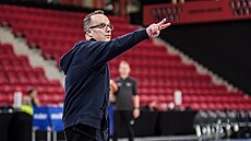 Diego Ocampo vede trénink v Haagu.